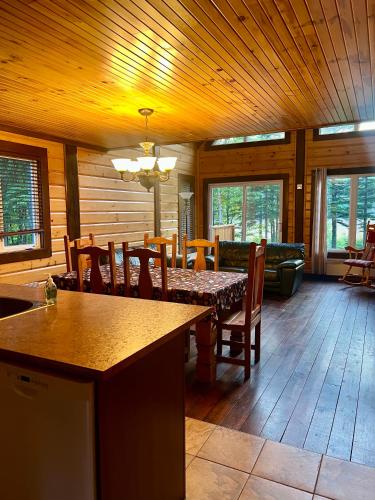 Posezení v ubytování Chalets Gallix