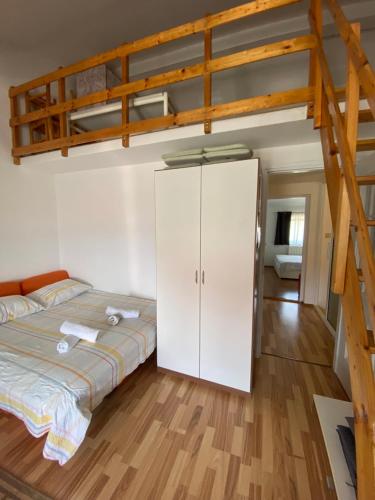 Apartment Lamy