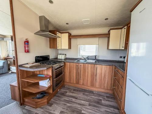 Gallery image of Lovely 8 Berth Caravan At Valley Farm Holidaypark Ref 46829V in Great Clacton