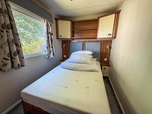 Gallery image of Lovely 8 Berth Caravan At Valley Farm Holidaypark Ref 46829V in Great Clacton