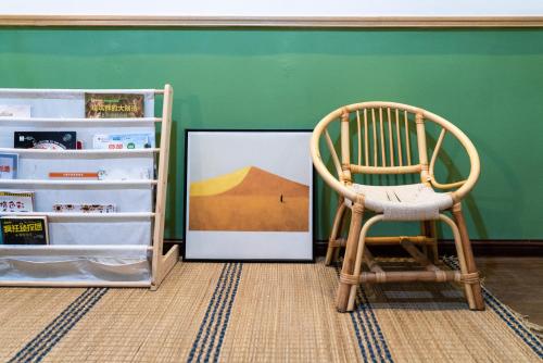 Bibliothèque dans l'appart'hôtel