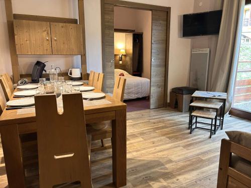 Spacieux 4 pièces à Risoul 1850, 8 couchages, proche pistes - FR-1-330-590