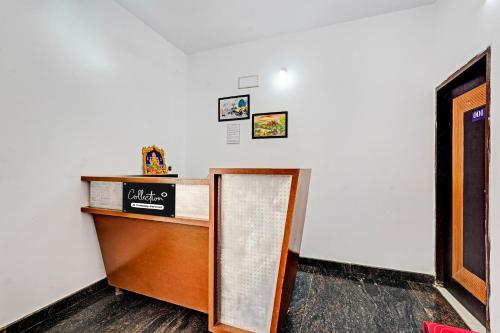 Ο χώρος του λόμπι ή της ρεσεψιόν στο Super Collection O Ambattur Near Patravakam Railway Station