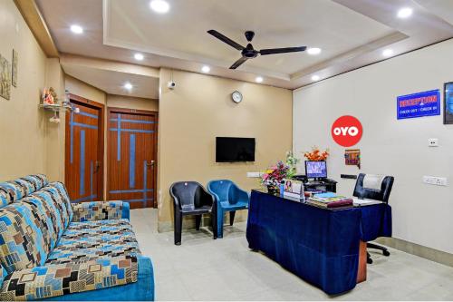 TV a/nebo společenská místnost v ubytování Hotel O Annapurna Plaza