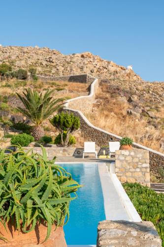 Helios Max Villa