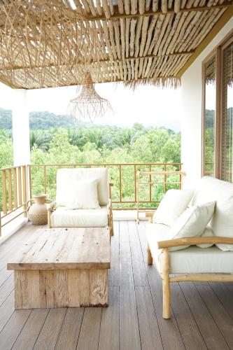 Balkoni atau teres di Ginevra Khaolak