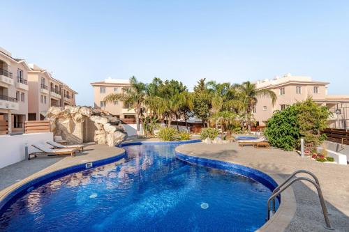 Majestic Sea View Apartment