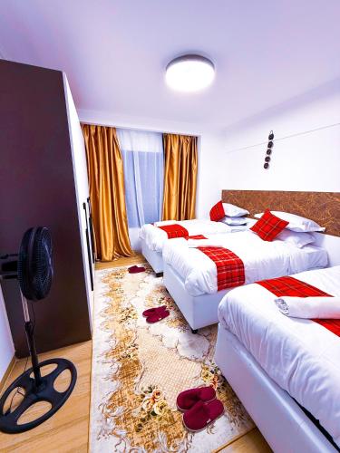 Cama o camas de una habitación en The Red Mirage --- Rooftop Pool, Gym, Games room, Netflix 2BD & SQ