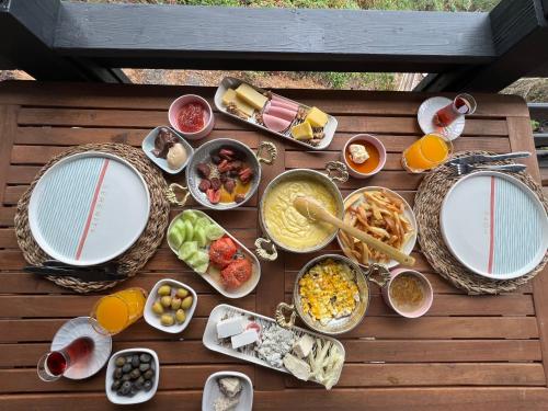 Φαγητό σε αυτό το σαλέ ή κάπου εκεί κοντά