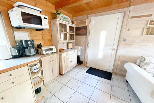 Dapur atau dapur kecil di Ferienhaus Usedom Idyll