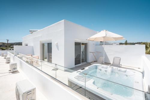 Πισίνα στο ή κοντά στο Kathara bay Studios