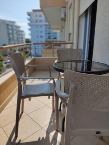 Spacious 2-Bedroom Apartment with Underground Parking