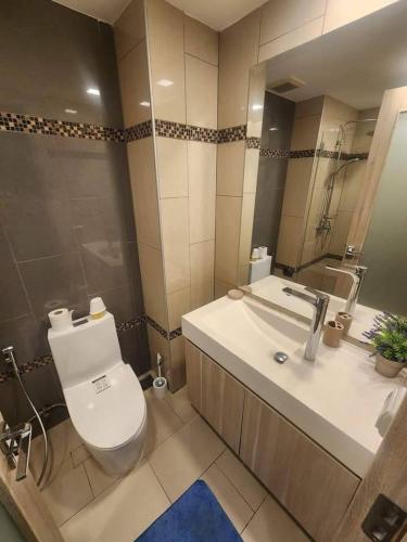 Koupelna v ubytování Laguna Bay 2 Sea View Rooftop Pool