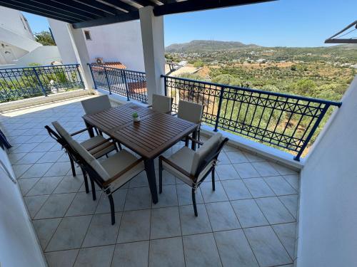 Gallery image of Petros Studios Kythera in Kýthira