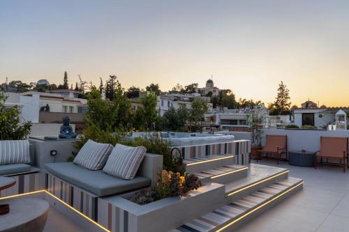 Meros - Athenian Residencies