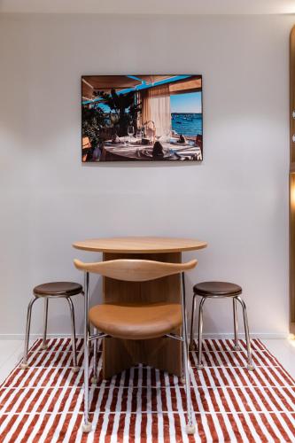 Μια τηλεόραση ή/και κέντρο ψυχαγωγίας στο Slowon Hostel 슬로우온 호스텔 홍대