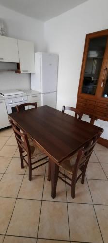 Una cocina o cocineta en EnioHouse