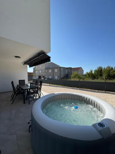 Apartment Bijeli San