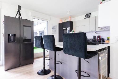 Résidence Nimrod Abraham - ParisLaDefenseにあるキッチンまたは簡易キッチン