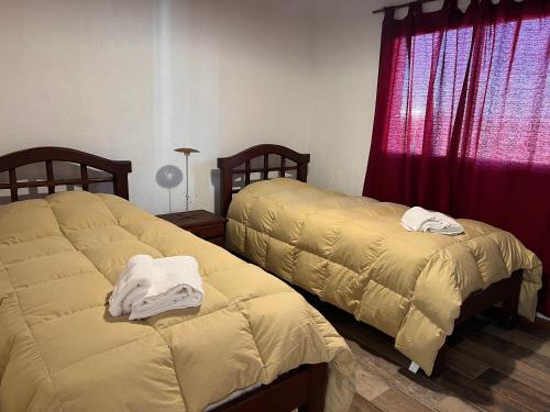 Кровать или кровати в номере Family Mountain River House