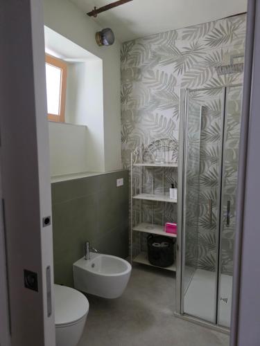 Bilik mandi di Dimora Anzani B&B