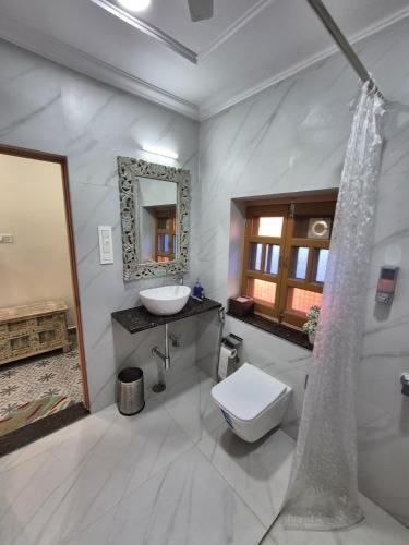 Bagno di The Sunrise Retreat