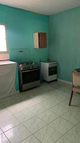 Η κουζίνα ή μικρή κουζίνα στο Villa Topazza Amazônia