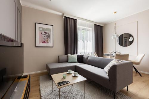 Kartuska Modern Apartment by BookingHost