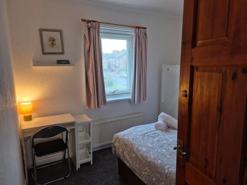 Postel nebo postele na pokoji v ubytování 3 bedroom house 20mins walk to Durham city centre
