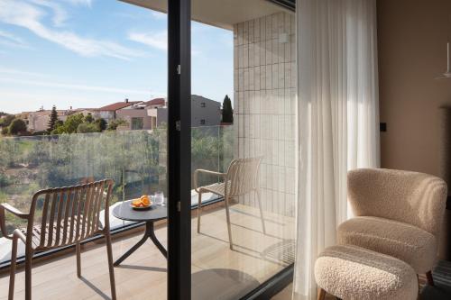 Brand new Villa B63, heated pool and wellness