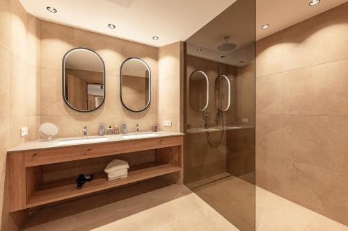 Un baño de Aktiv & Vitalhotel Bergcristall