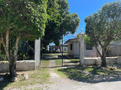 Galería fotográfica de Beachfront Villa in Farallon en Río Hato