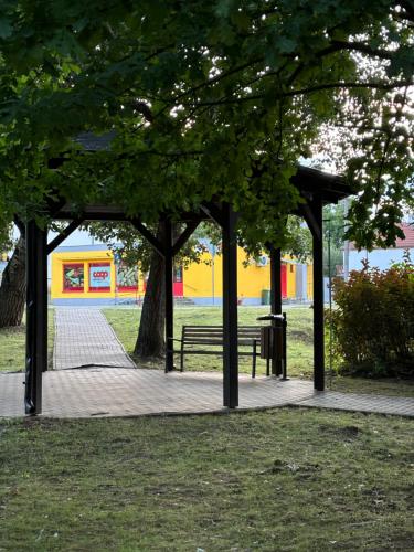Fotografie z fotogalerie ubytování Apartmán v destinaci Strekov