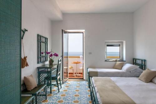 Gallery image of Hotel Phenicusa in Filicudi