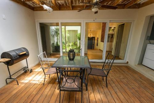 Ein Sitzbereich in der Unterkunft Casa Luminiere- Keyhole Bay #5 home