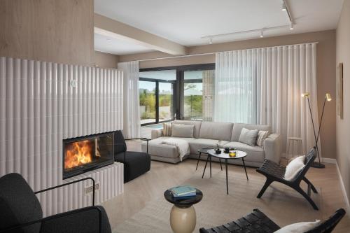 Brand new Villa B63, heated pool and wellness
