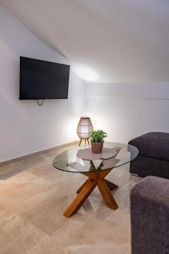 Μια τηλεόραση ή/και κέντρο ψυχαγωγίας στο Posejdon Apartments