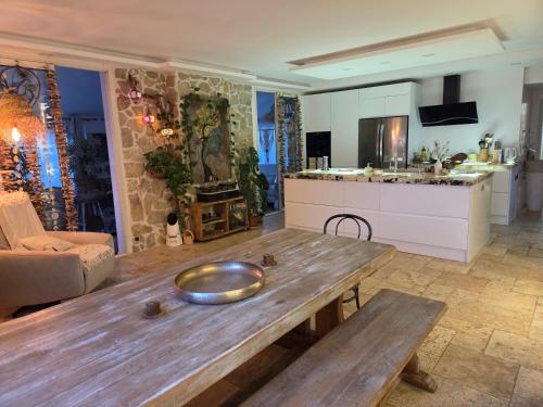 Beautiful sea view, quiet in agricultural property