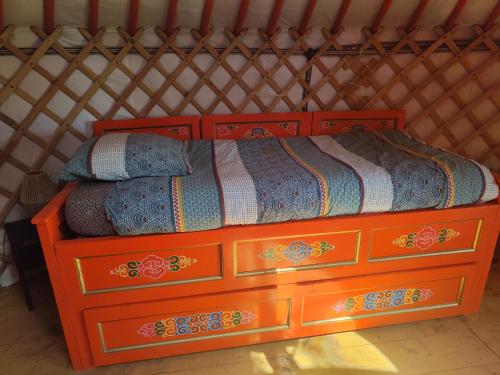 Gallery image of Yourte traditionnelle mongole in Marcoux