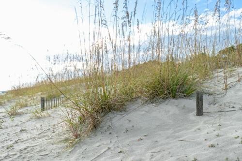 Coastal King at Seaside Villas Ocean View photo 14