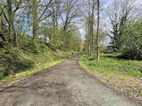 Photo de la galerie de l'établissement Maison de Charme Rénovée avec Jardin, Idéale pour Cyclistes et Randonneurs, Proche Mont Saint-Michel - FR-1-497-201, à Saint-Gilles-des-Marais