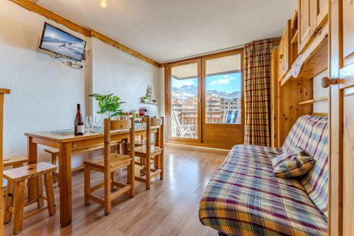 Charming 6-Person Flat - Heart of Val Thorens, 3 Vallées Ski Area
