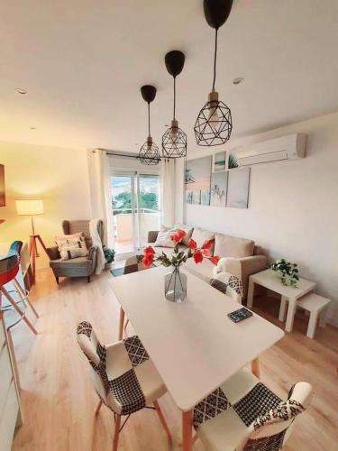 Jupiter Dream - Breath Taking Design, Sea views and Facilities