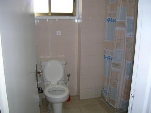 Bilik mandi di Marios Apartments