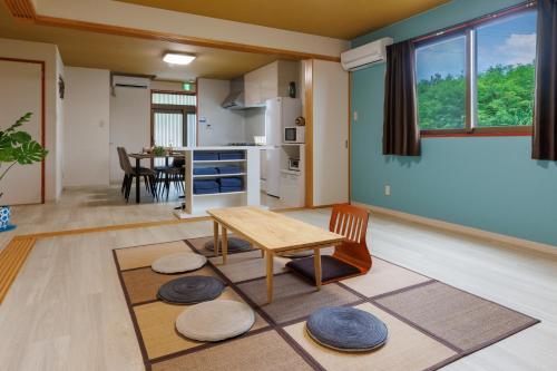 Η κουζίνα ή μικρή κουζίνα στο Jin Jin House