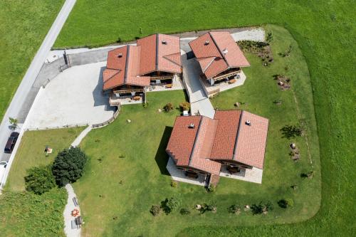 El edificio en el que está el chalet de montaña