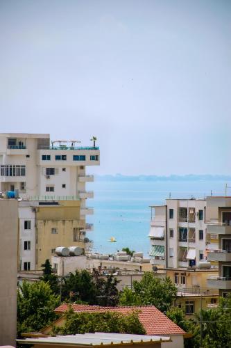 WOW DURRES appartment, sea and mountain view, 150m sea