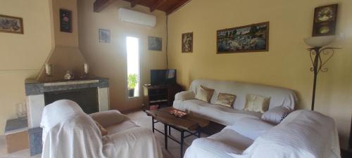 Μια τηλεόραση ή/και κέντρο ψυχαγωγίας στο Villa Ewa