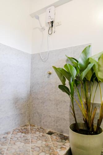 Koupelna v ubytování Apnea House Siargao