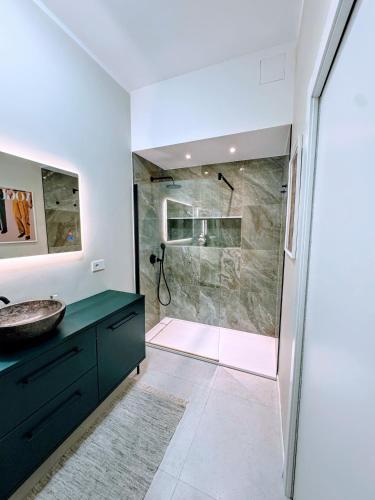 Design Apartment with Garden close to Central Station